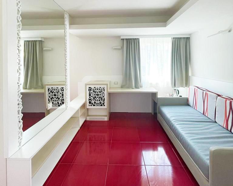 Suite Hotel L'Oasi Di Riaci (Adults Only) Santa Domenica  Eksteriør billede